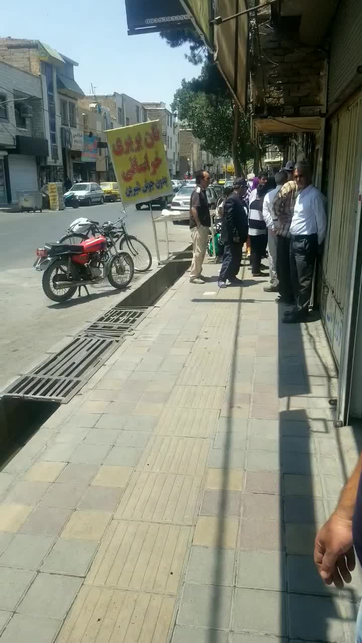 مغازه ۱۵ متری خیابان صدوقی برر|اجارهٔ مغازه و غرفه|کرج, مارلیک|دیوار