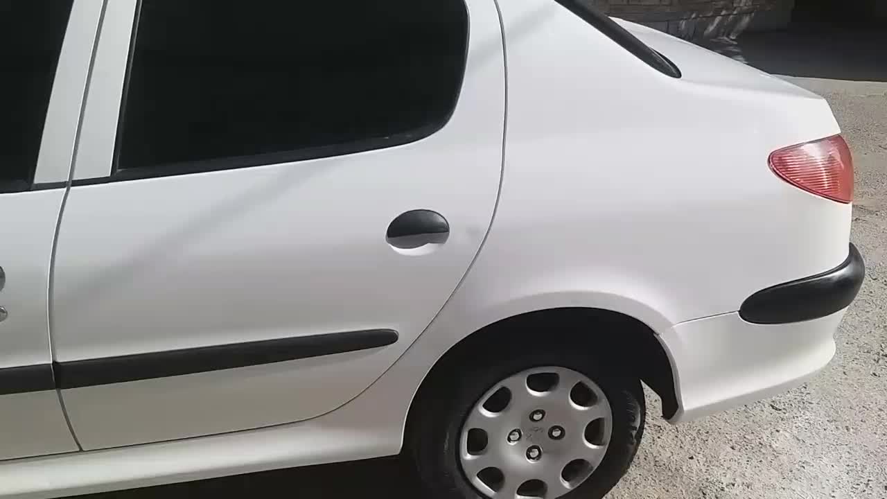 206 SD V8 مدل۹۰ یک گلگیر رنگ شاسیها پلمپ|خودرو سواری و وانت|مشهد, هنرور|دیوار