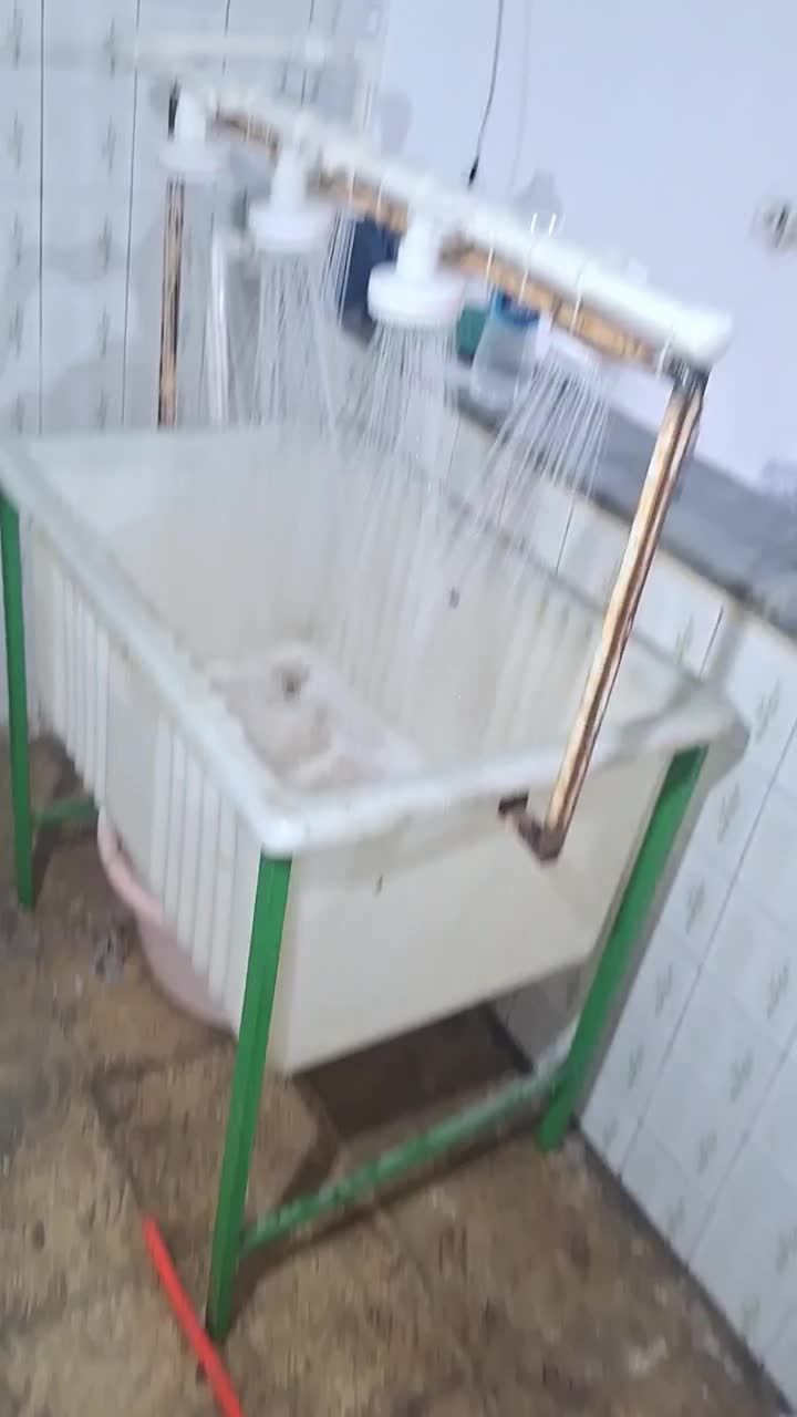 مخزن شستشو شامل پمپ آب یک اسب یک عدد وان با پایه|ماشین‌آلات صنعتی|ماهدشت, |دیوار