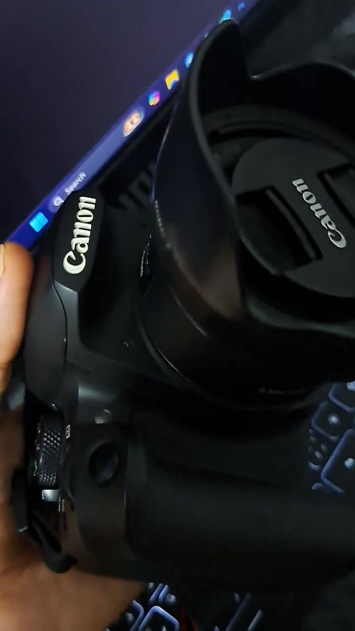 دوربین Canon 850d در حد آکبند|دوربین عکاسی و فیلم‌برداری|رشت, گیل|دیوار