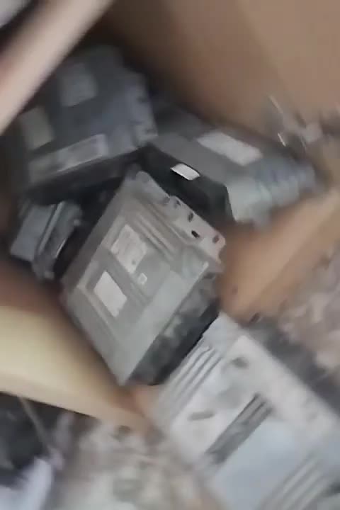 کیلومتردینام استارت باطری کولر رینگ لاستیک کمک فنر|قطعات یدکی و لوازم جانبی|اصفهان, باغ فردوس|دیوار