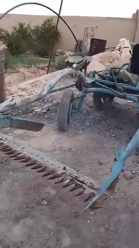 تراکتور مدل ۸۱.|خودرو سنگین|خور (اصفهان), |دیوار