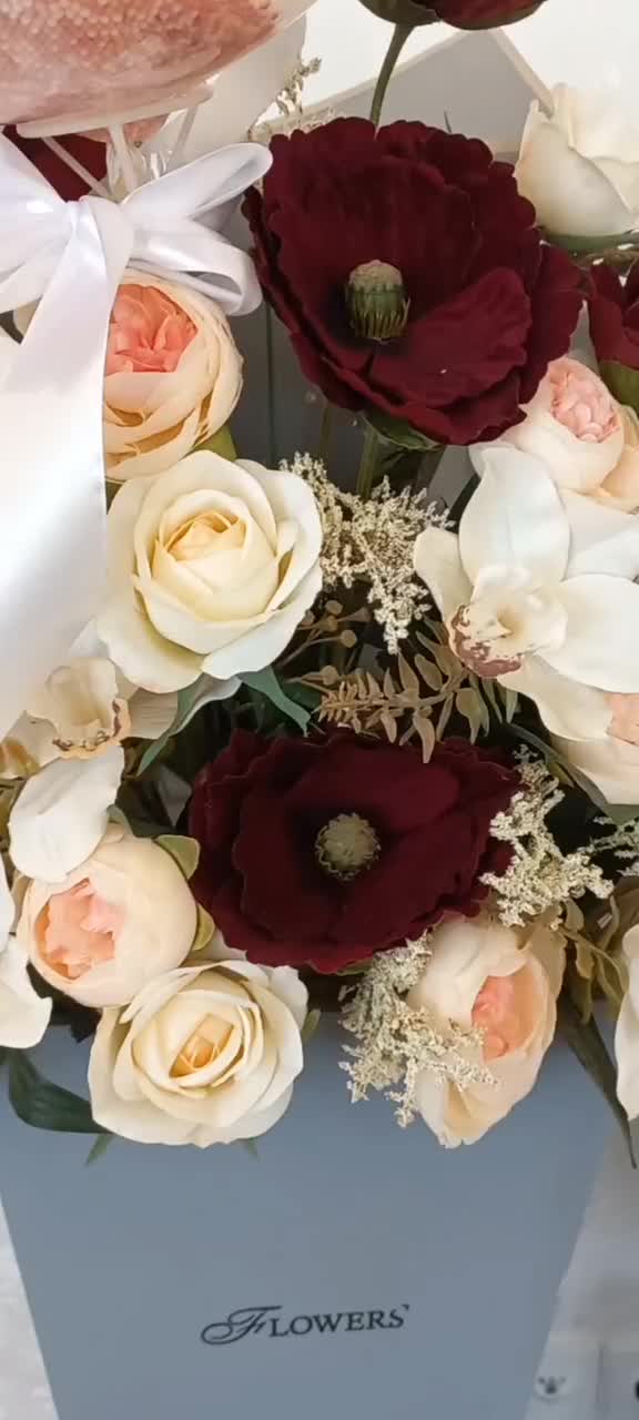 گل خارجی بزرگ مناسب تمام مناسبت ها|گل مصنوعی|همدان, |دیوار