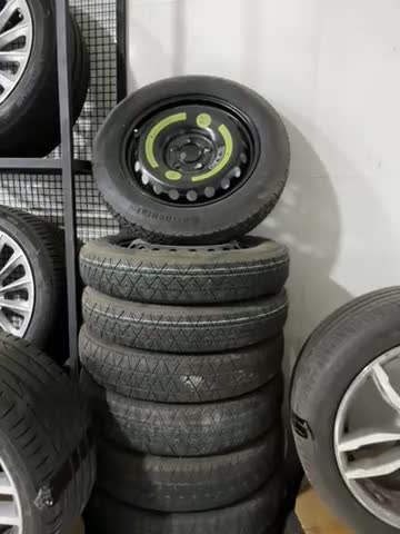 زاپاس و جک آچار چرخ بنز|قطعات یدکی و لوازم جانبی|پاکدشت, پاکدشت (مامازند)|دیوار