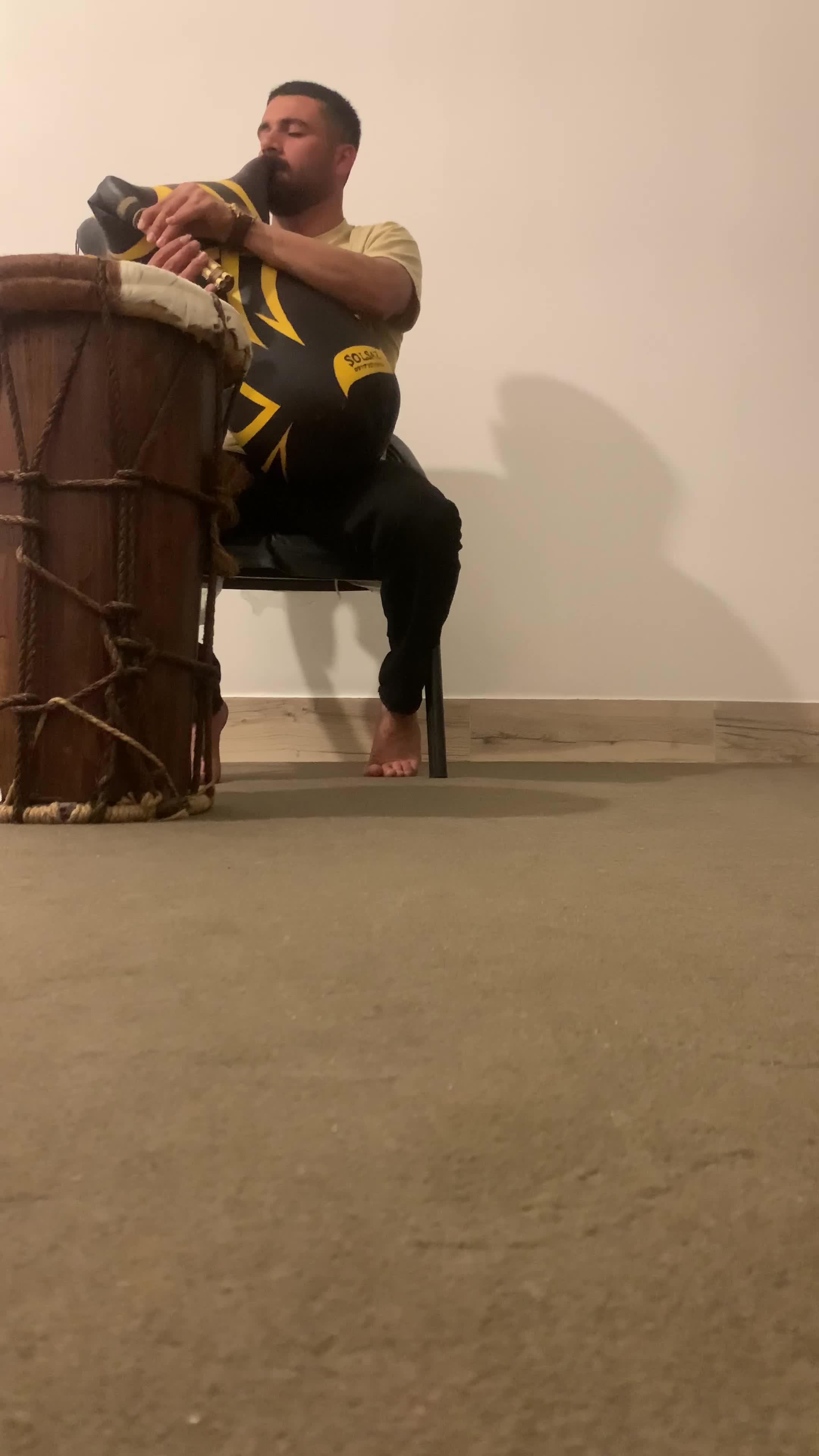 نی انبان|سازهای بادی|مشهد, تبادکان|دیوار