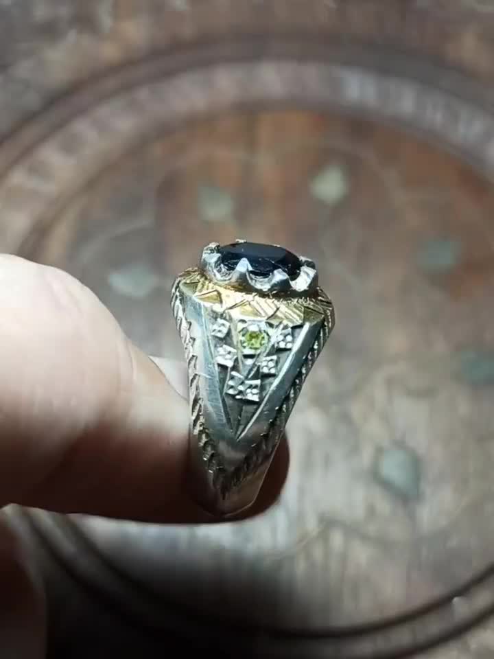 انگشتر یاقوت کبود|جواهرات|رشت, شهرک صبا|دیوار