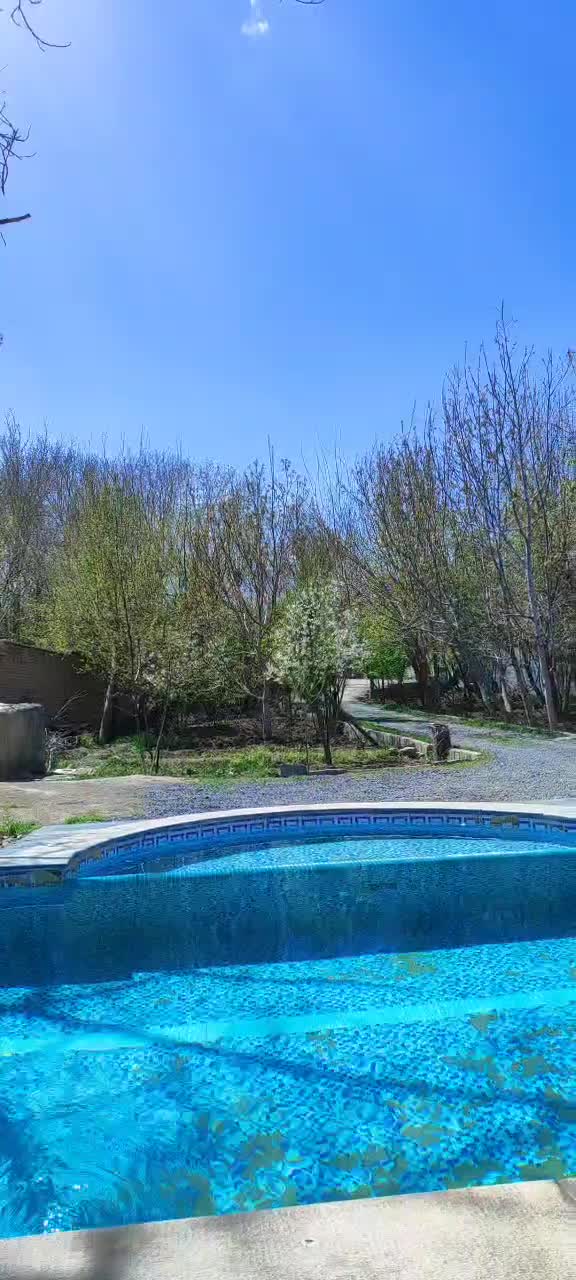 اجاره باغ کد 185 در باغبهادران اصفهان|اجارهٔ کوتاه‌مدت ویلا و باغ|باغ بهادران, |دیوار