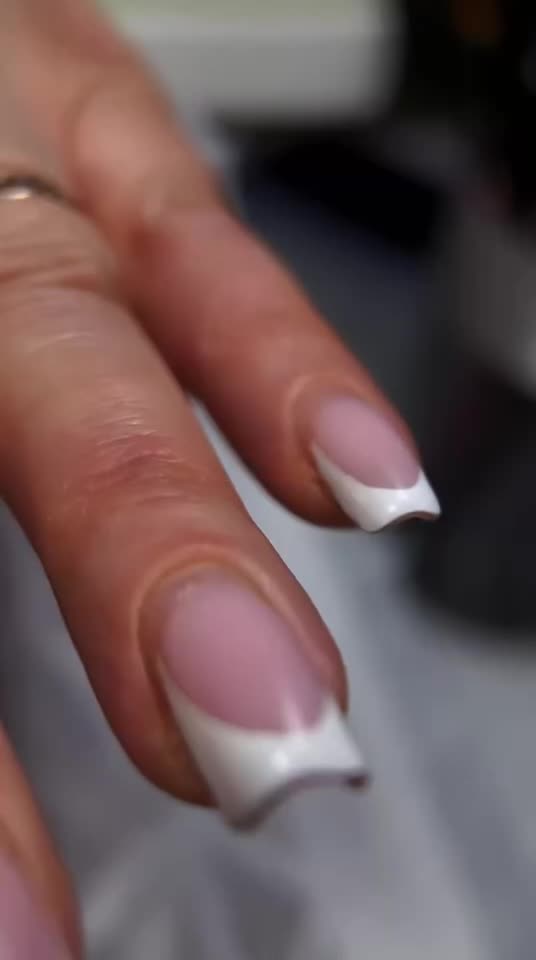 اموزش تخصصی و مدل کاشت ناخن|خدمات آموزشی|رشت, معلم|دیوار