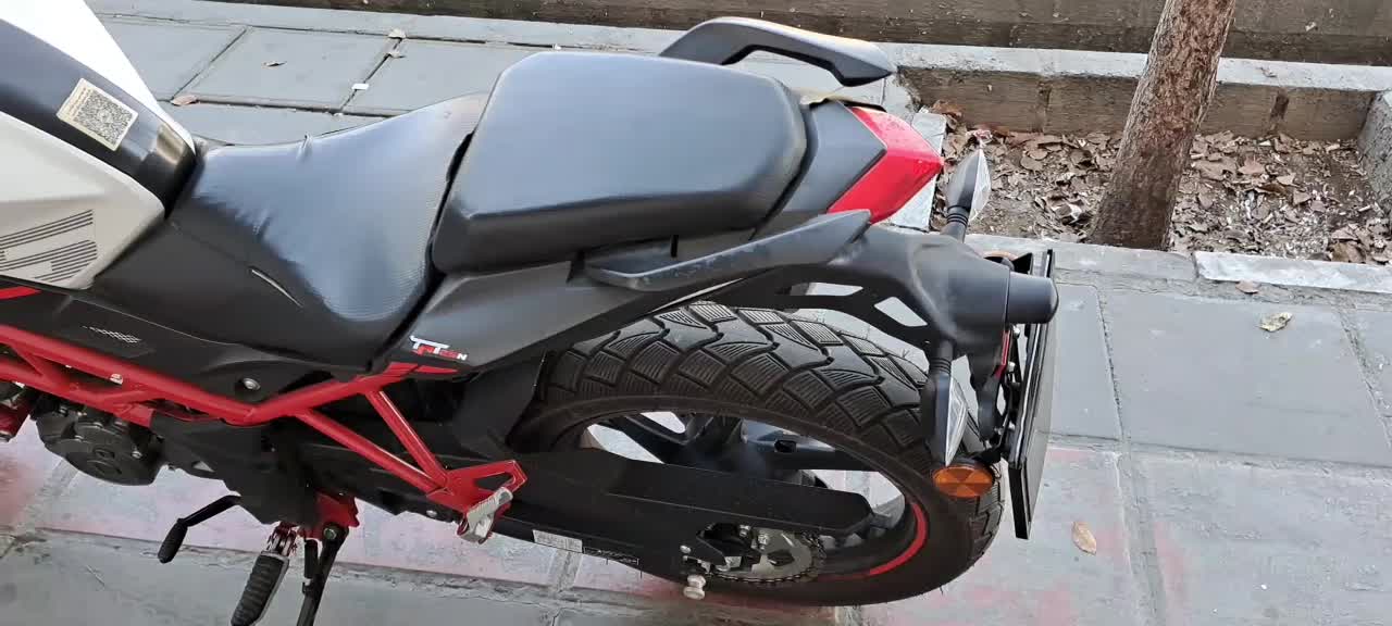 موتور بنلی ۲۵۰ تک سیلندر|موتورسیکلت|قم, شاه ابراهیم|دیوار