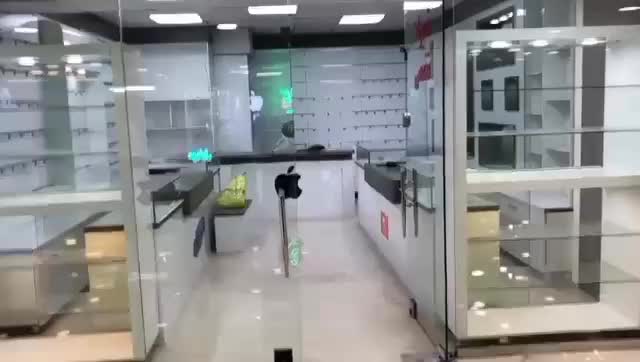 دکور موبایل فروشی در حد نو|فروشگاه و مغازه|کرج, بنیاد|دیوار