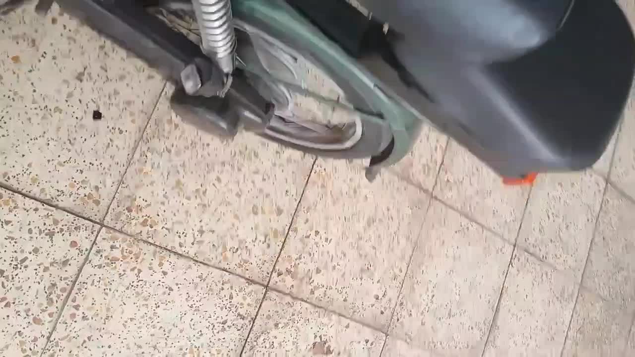 موتور براوو|موتورسیکلت|فردیس, منظریه|دیوار