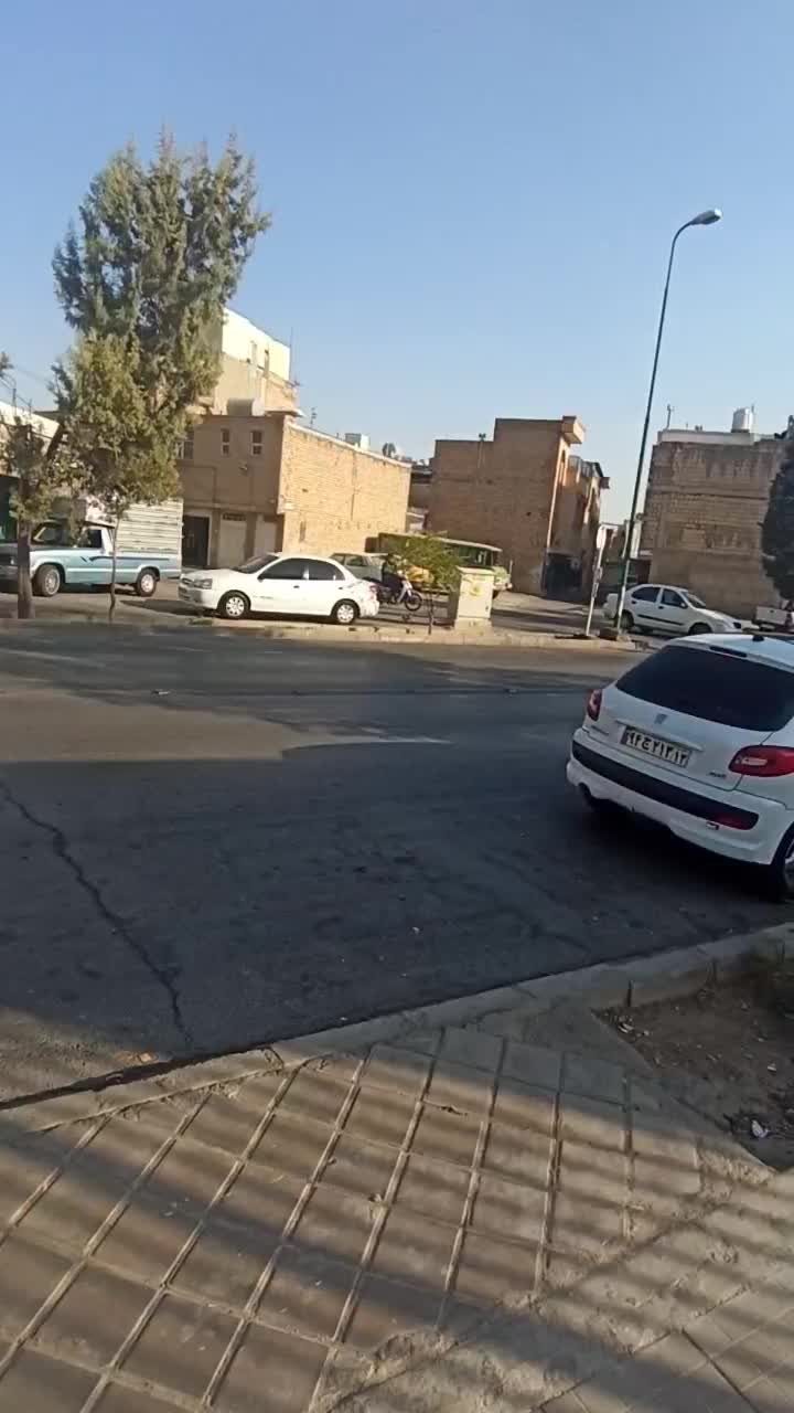 اجاره مغازه ۳۰ متری واقع در پاساژ خیابان مولوی|اجارهٔ مغازه و غرفه|اصفهان, مولوی|دیوار