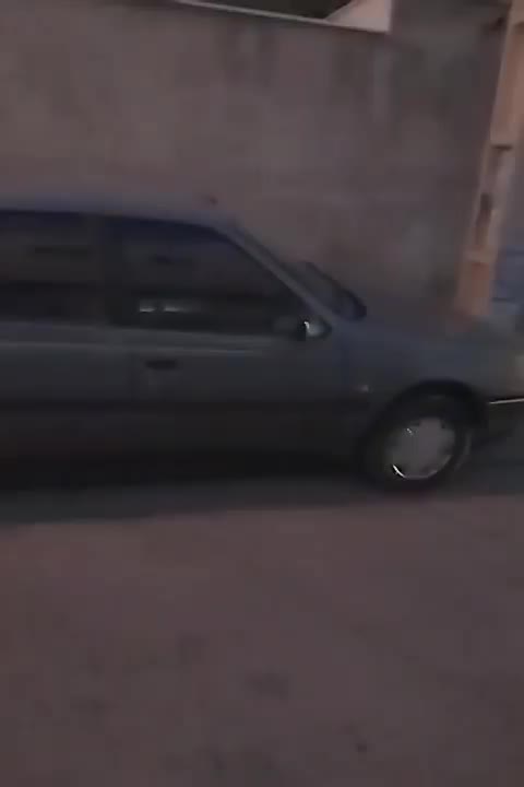 پژو ۴۰۵ دلفینی مدل ۹۲ یه کاپوت و گلگیر رنگ|خودرو سواری و وانت|شیراز, شهدای شهرک سعدی|دیوار