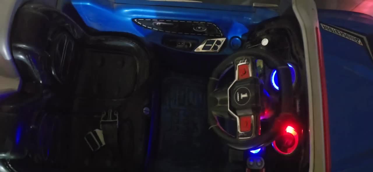 ماشین شارژی شاسی بلند|اسباببازی|ری, دیلمان|دیوار