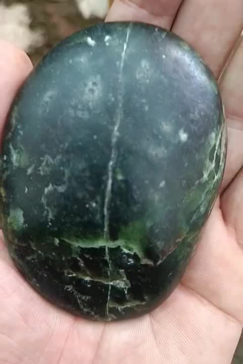 سنگ یشم سلطنتی ختن|جواهرات|بندرعباس, |دیوار