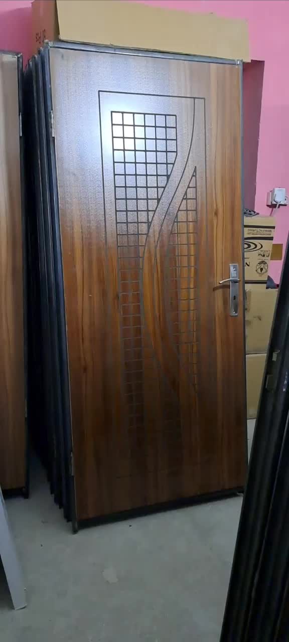 از درب پشت و جلو سی ان سی حما'م اتا'ق|مصالح و تجهیزات ساختمان|قشم, |دیوار