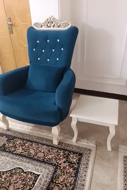 مبل۹نفره ومیزوسط بزرگ و۳تا میز کوچک|مبلمان خانگی و میز عسلی|آمل, |دیوار