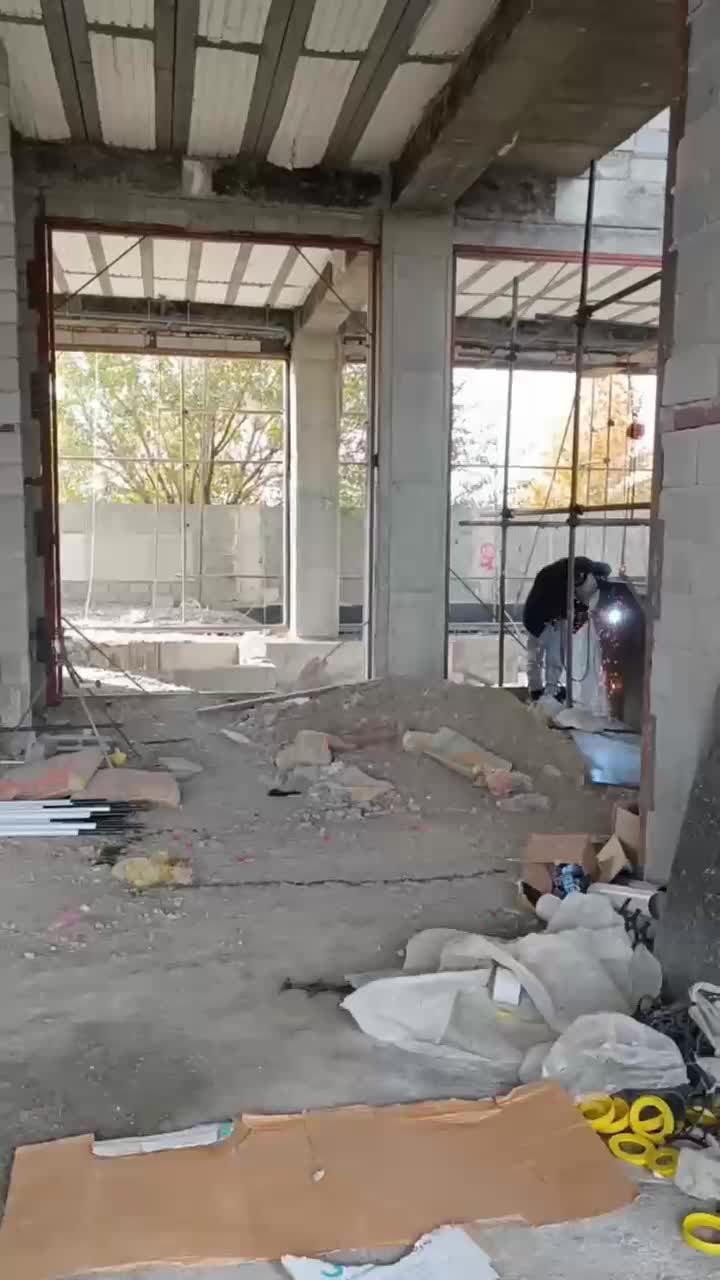 پله گرد فلزی پله پیچ پله معلق پله باکس پله صاف|خدمات پیشه و مهارت|هشتگرد, طاووسیه|دیوار