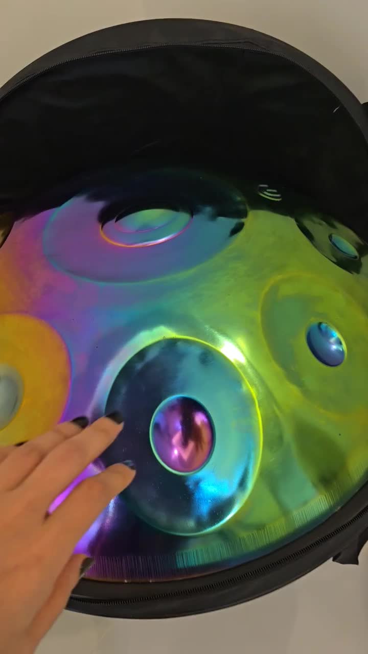 هَنگ‌درام رنگین‌کمانی آرشا|درام و پرکاشن|فردیس, فردیس|دیوار