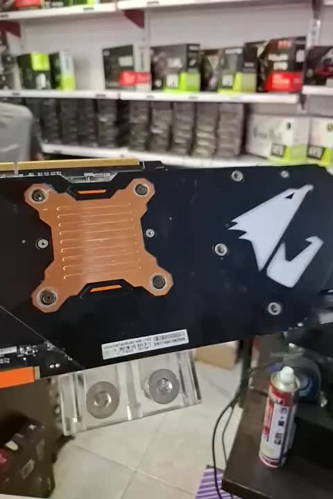 کارت گرافیک 1080ti واتر کولینگ گیگا|قطعات و لوازم جانبی رایانه|تهران, آذربایجان|دیوار