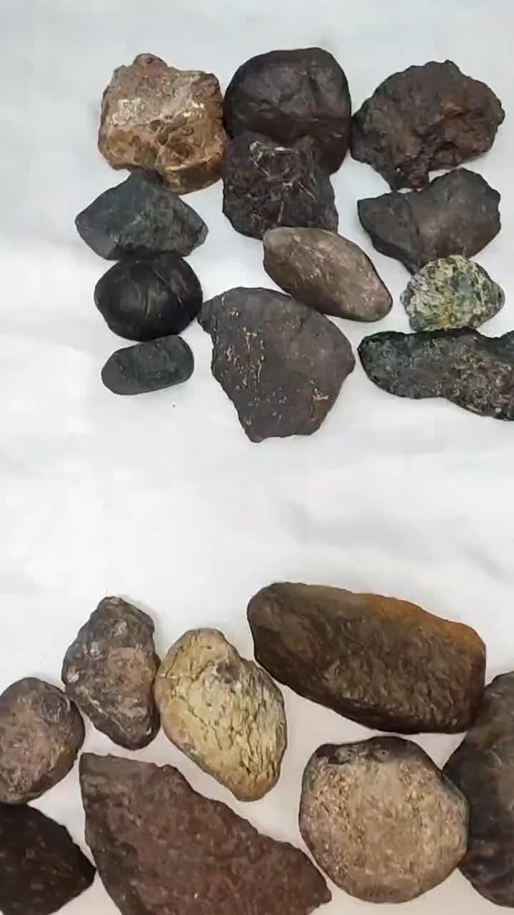 راف سنگهای آسمانی|کلکسیون اشیاء عتیقه|زاهدان, |دیوار