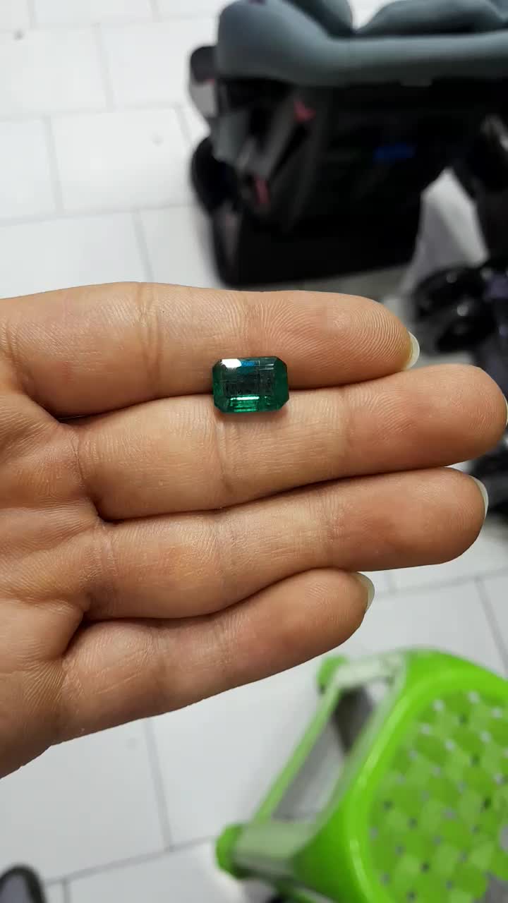 زمرد ناب vivid green زامبیا نهایت رنگ و طبع|جواهرات|تهران, امام زاده حسن|دیوار