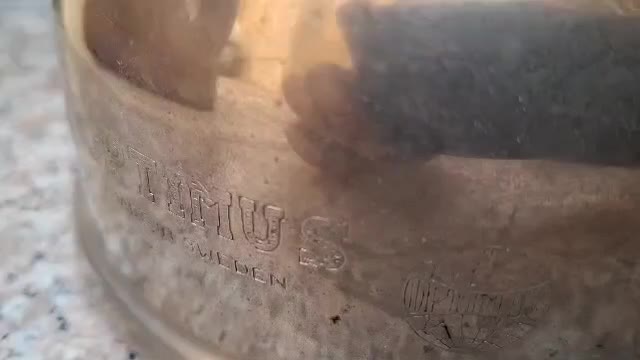 چراغ زنبوری|کلکسیون اشیاء عتیقه|فرخشهر, |دیوار