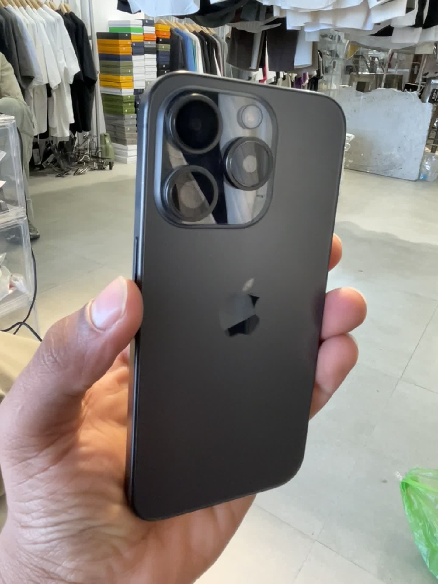 iphon 15 poro ZAA|موبایل|قشم, |دیوار