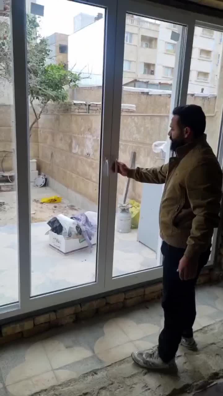 تولید و تعمیر پنجره دوجداره و توری پلیسه کشویی|خدمات پیشه و مهارت|شیراز, فرهنگ شهر|دیوار