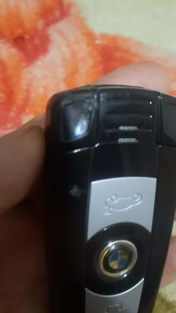 موبایل طرح سویچ z4|موبایل|تهران, شیخ هادی|دیوار