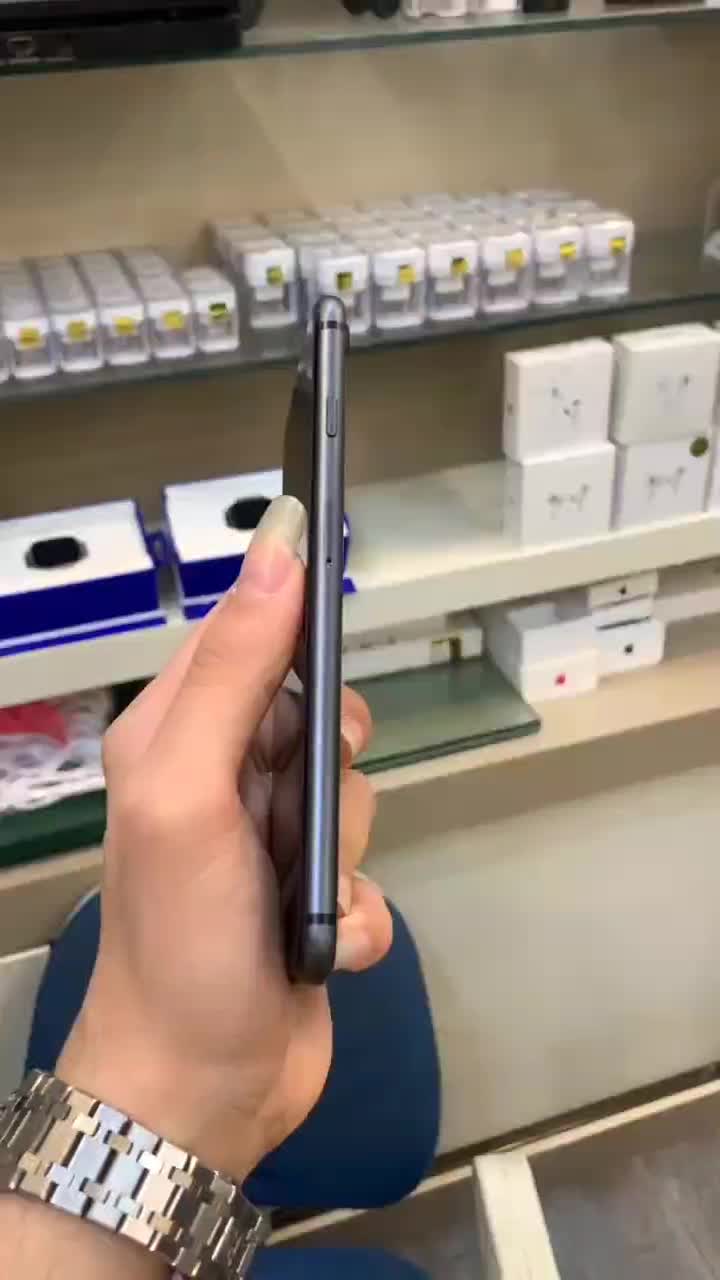 8 پلاس 64گیگ LL/A مشکی|موبایل|قائم‌شهر, |دیوار