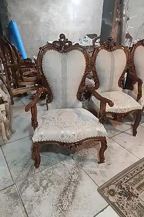 حراج مبل کلاسیک 9نفره چوب گردو|مبلمان خانگی و میز عسلی|اصفهان, رهنان|دیوار