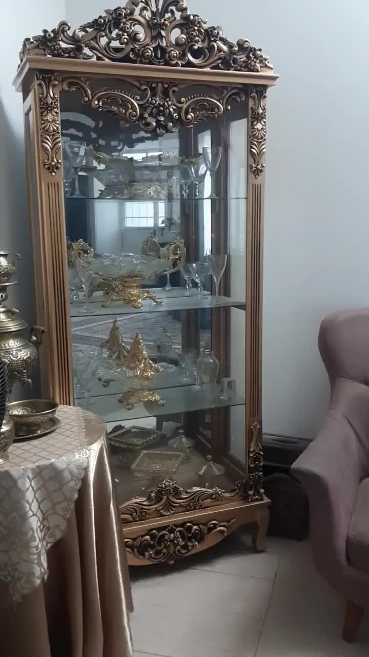 بوفه با وسایل داخل آن|بوفه، ویترین، کنسول|تربت جام, شهید نصرالهی|دیوار