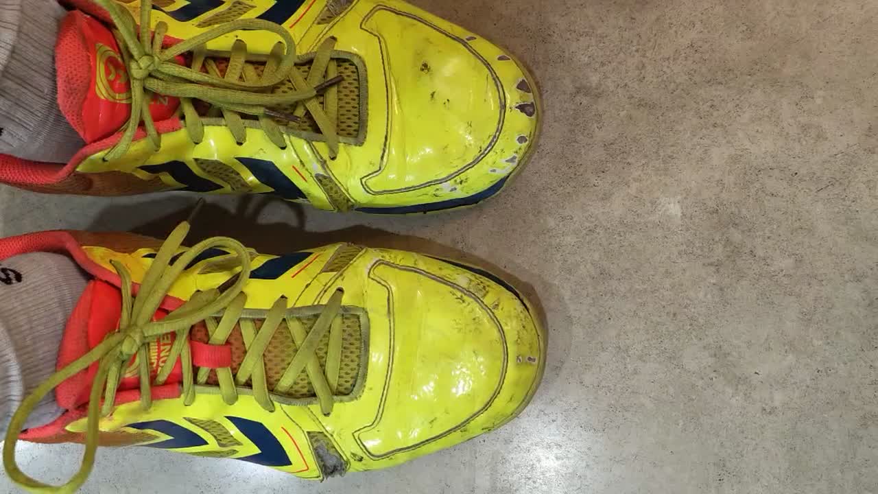 کفش فوتسال‌ کفی خفن|کیف، کفش، کمربند|کرمان, |دیوار