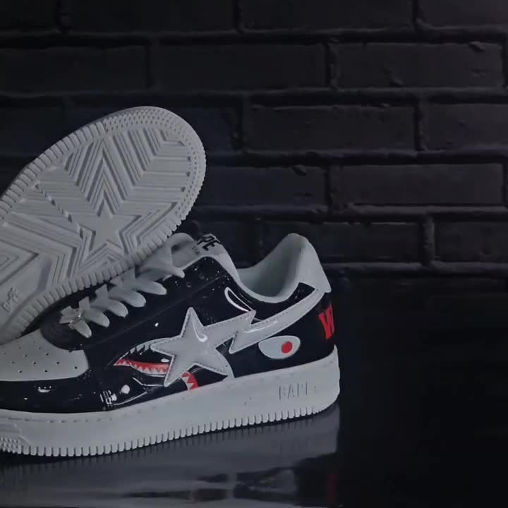 کتونی بیپ BAPE مشکی سفید ویتنام استایل خاص لاکچری|کیف، کفش، کمربند|تهران, پرستار|دیوار