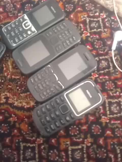 پنج عدد گوشی ساده کارکرده ولی سالم به شرط کار|موبایل|کوهدشت, |دیوار