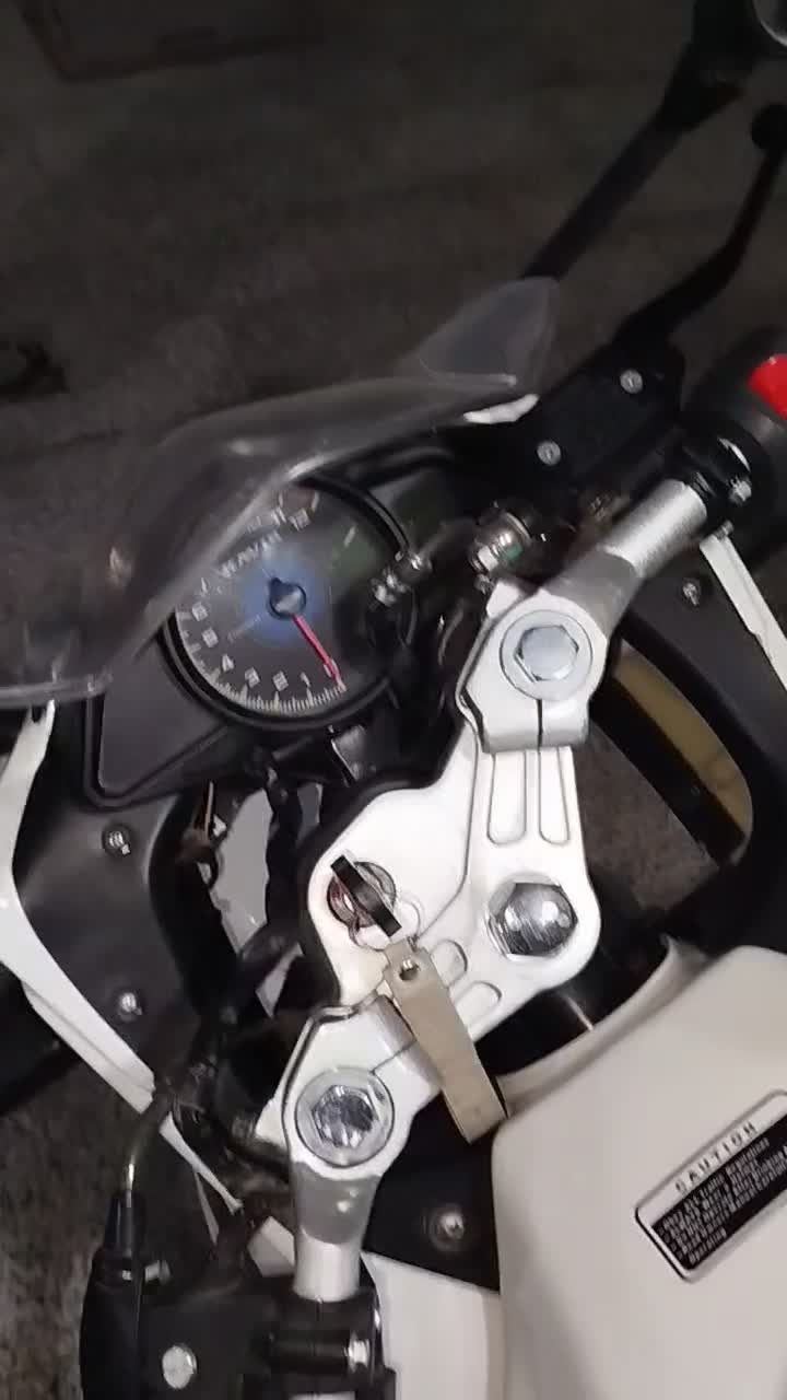 مگلی 200|موتورسیکلت|سبزوار, توحیدشهر|دیوار