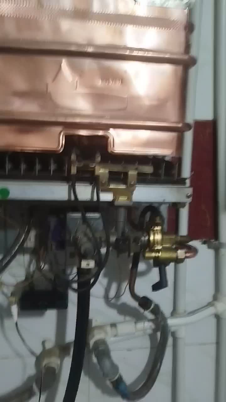 سرویس آبگرمکن های دیواری همراه با لوله آب گرم|خدمات پیشه و مهارت|یاسوج, |دیوار