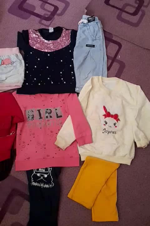 لباس دخترانه رایگان برای فرد نیازمند|کفش و لباس بچه|آبادان, |دیوار