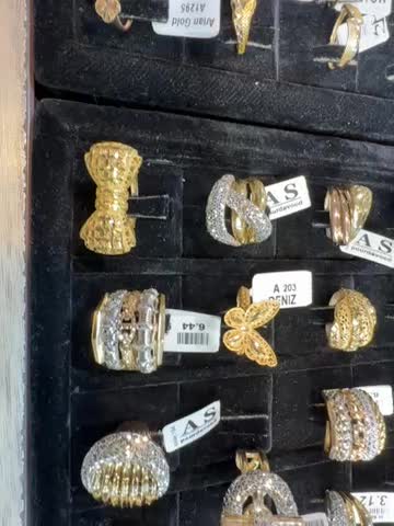 فروش انواع طلاهای زینتی شمش بار با اجرت پایین|جواهرات|اردبیل, |دیوار