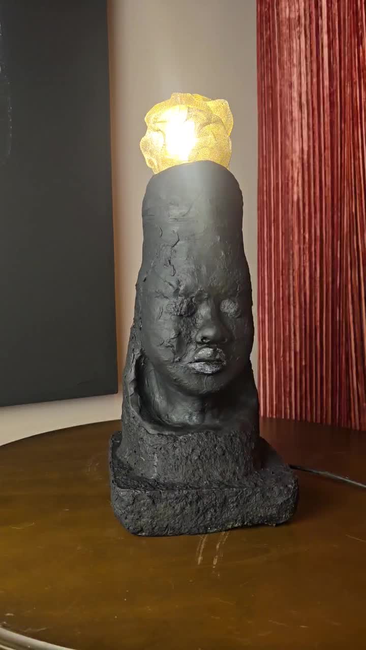 آباژور مجسمه دست ساز|چراغ خواب و آباژور|شیراز, سینما سعدی|دیوار