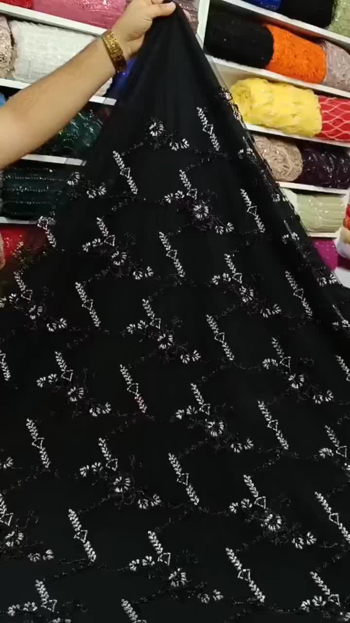 پارچه تور ملیله،منجوق و پولک و ابریشم دوزی|لباس|بوکان, |دیوار