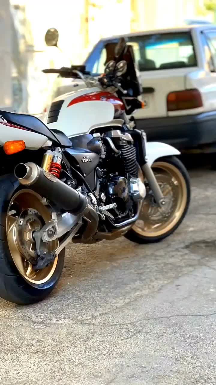 سی بیcb1300 بی رنگ cbr gsx|موتورسیکلت|تهران, اسکندری|دیوار