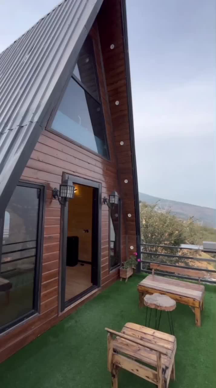 کلبه سوئیسی/وان جکوزی/کد 596|اجارهٔ کوتاه‌مدت ویلا و باغ|کلاردشت, |دیوار