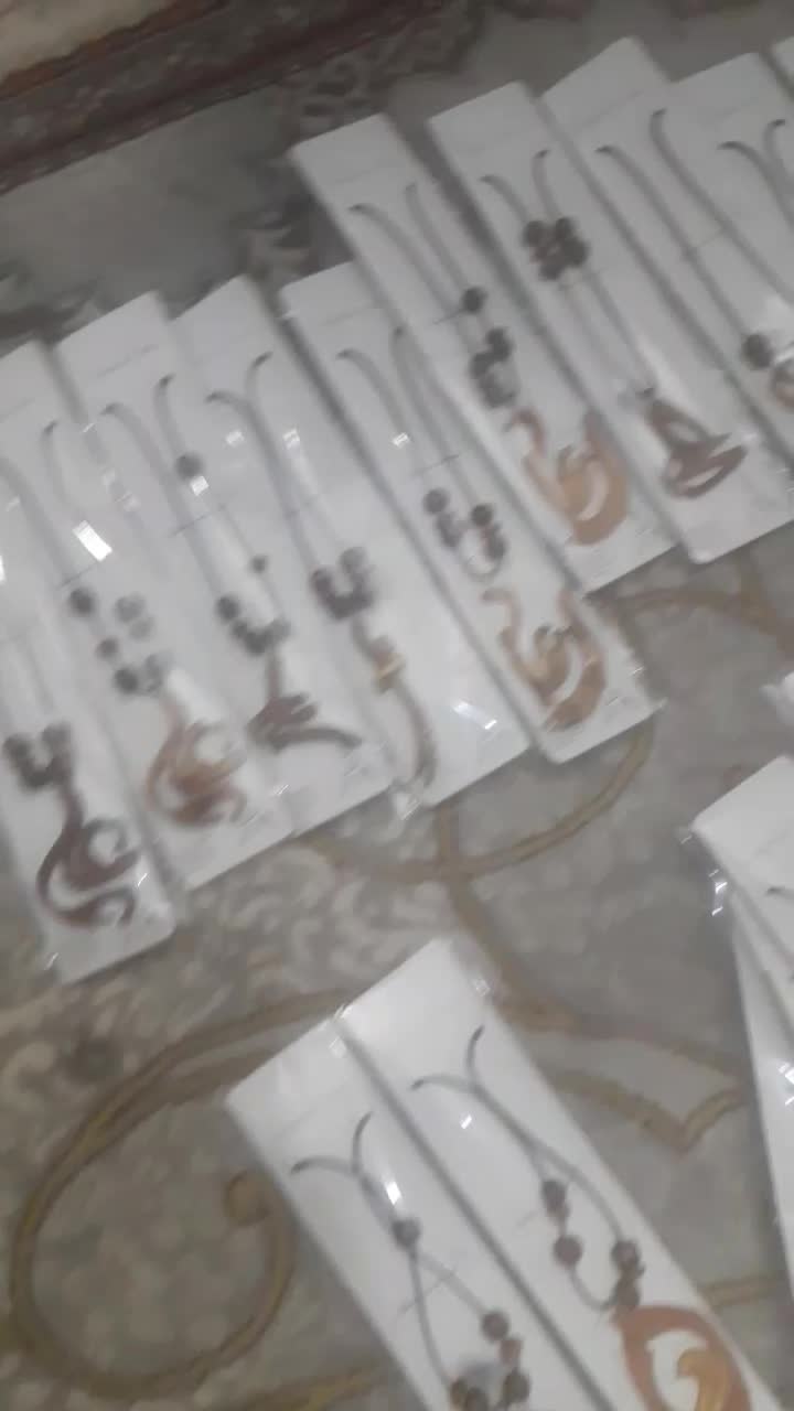 انواع گردنبند و آویز چوبی هدیه عالی|زیورآلات و اکسسوری|کاشان, شهرک خاتم الانبیا (مسکن ملی کاشان)|دیوار