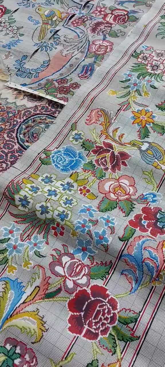 چند عدد نقشه قالیچه و دو سه فرش و...|فرش|کرج, شهرک جهان آرا|دیوار