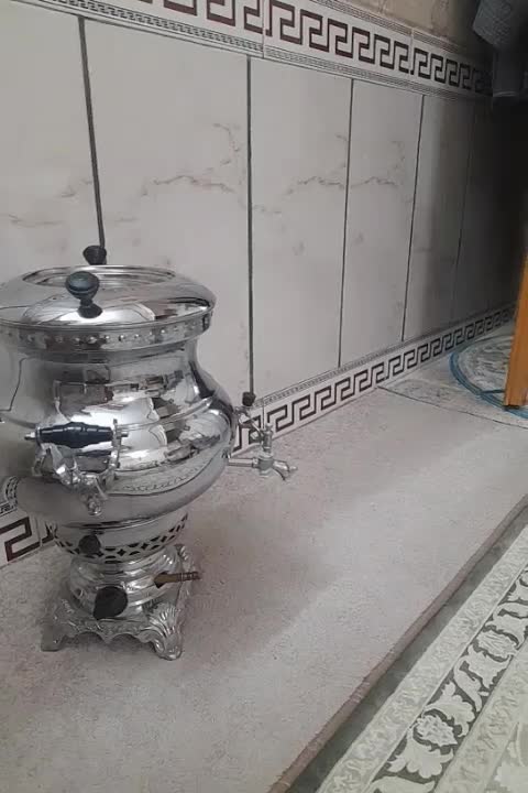 سماور 10لیتری نو یک ماه اضافه شده|سماور، چای‌ساز، قهوه‌ساز|بروجرد, |دیوار