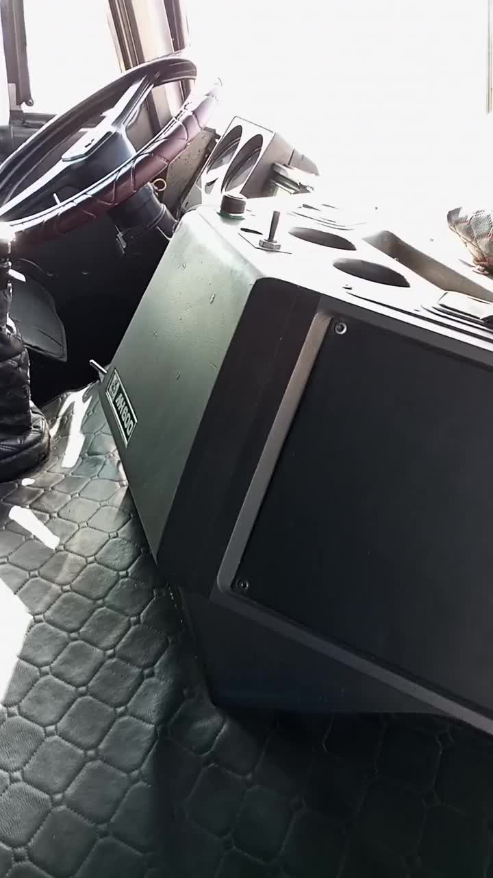 ماک مترو مدل1990 تیپ2آخرین مدل|خودرو سنگین|نجف‌آباد, قلعه سفید|دیوار