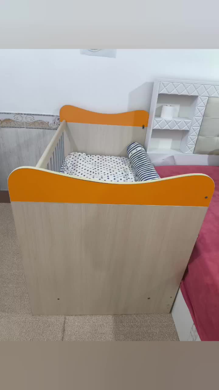 تخت کودک|تخت و صندلی بچه|خورموج, |دیوار