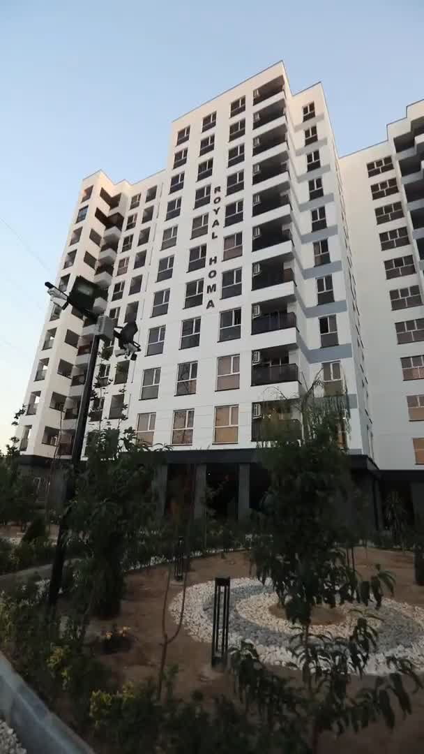 ۱۶۰متر_۳خواب_غرق درآفتاب_برج باغ رویال هما_همیلا